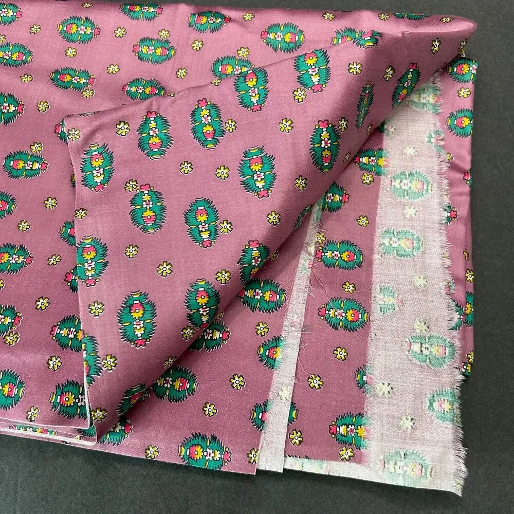 Vintage Polished Cotton Fabric Purple W/Floral Pattern 36
